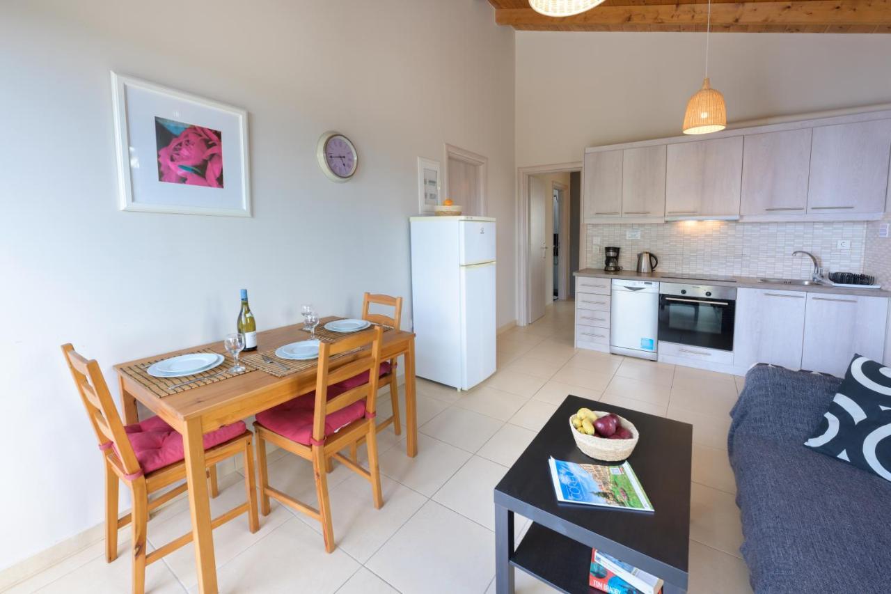Pangolas Apartments Paxos Longós Dış mekan fotoğraf