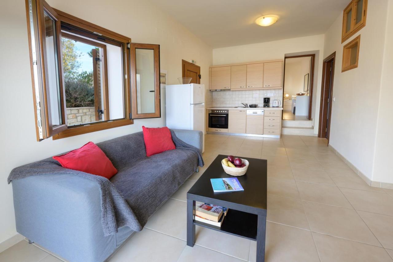 Pangolas Apartments Paxos Longós Dış mekan fotoğraf