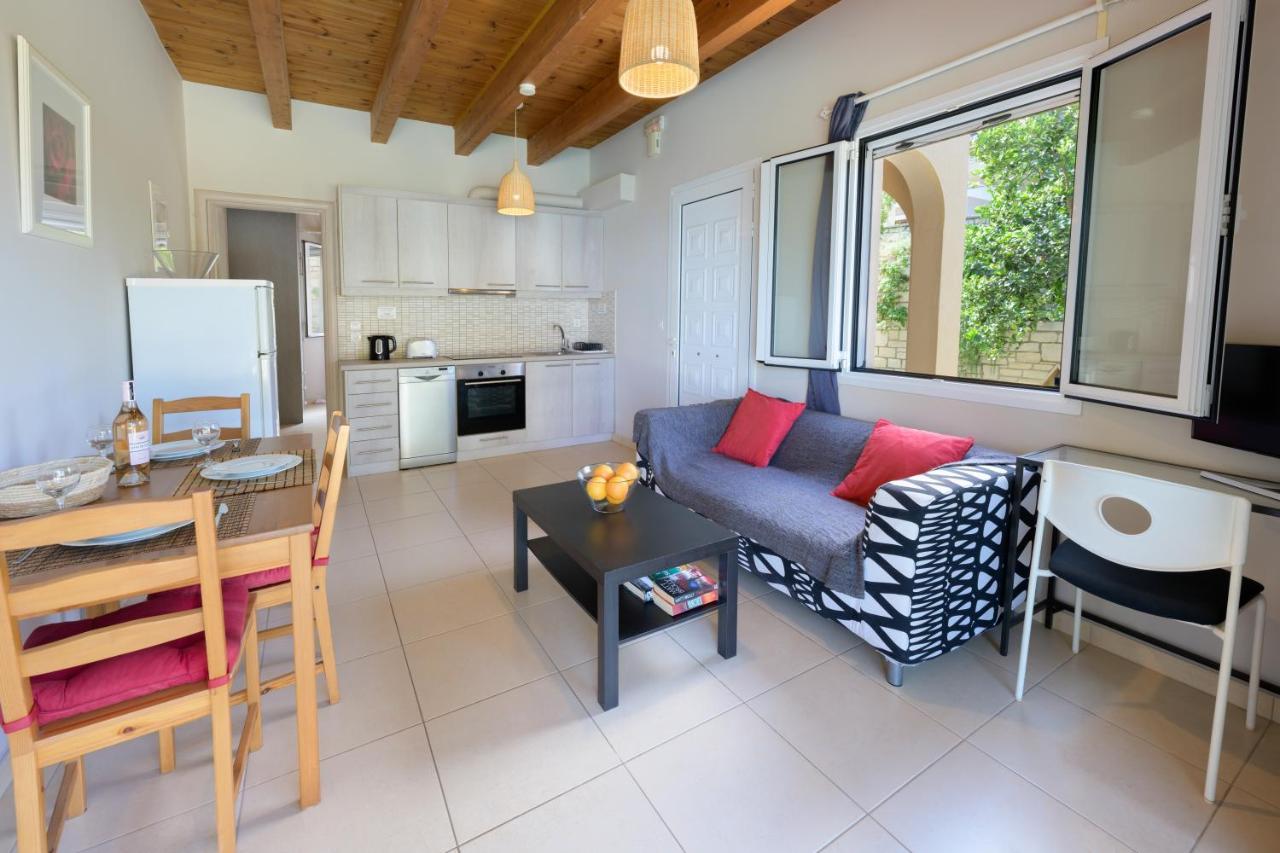 Pangolas Apartments Paxos Longós Dış mekan fotoğraf