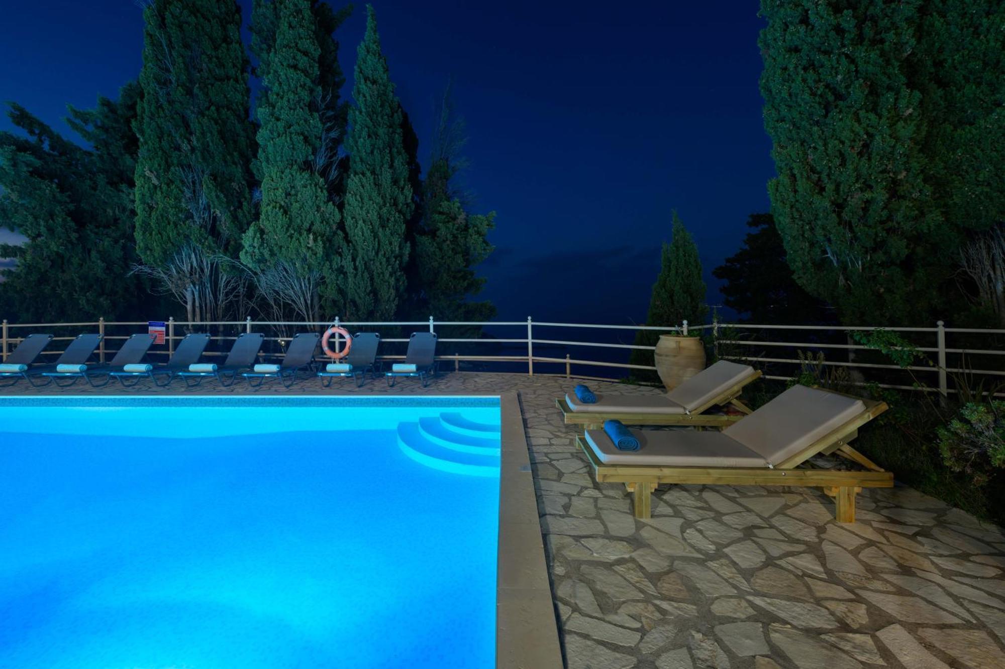 Pangolas Apartments Paxos Longós Dış mekan fotoğraf