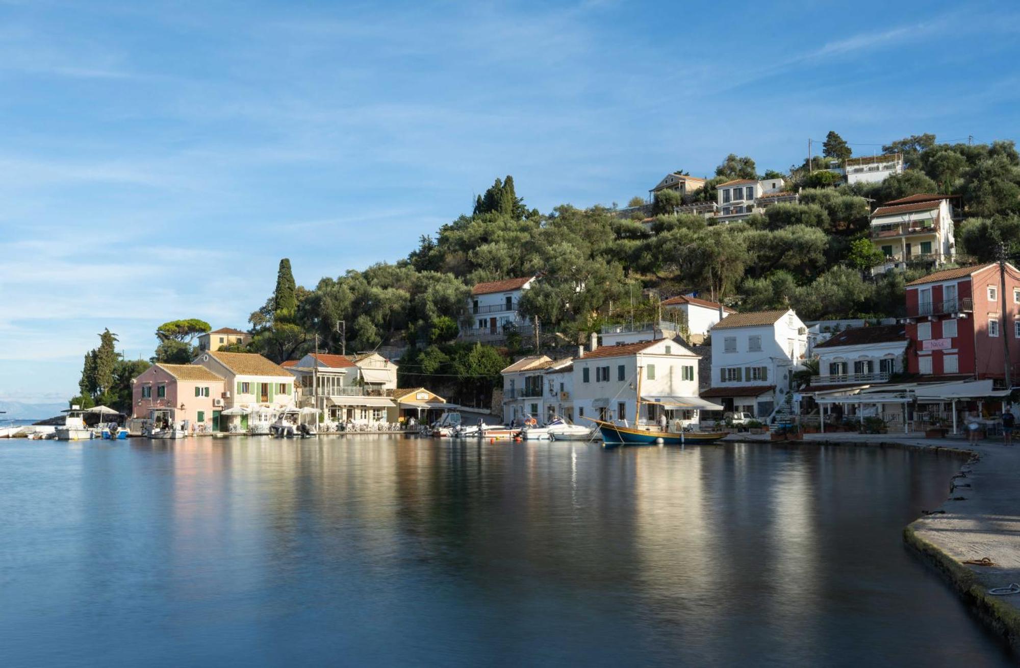 Pangolas Apartments Paxos Longós Dış mekan fotoğraf