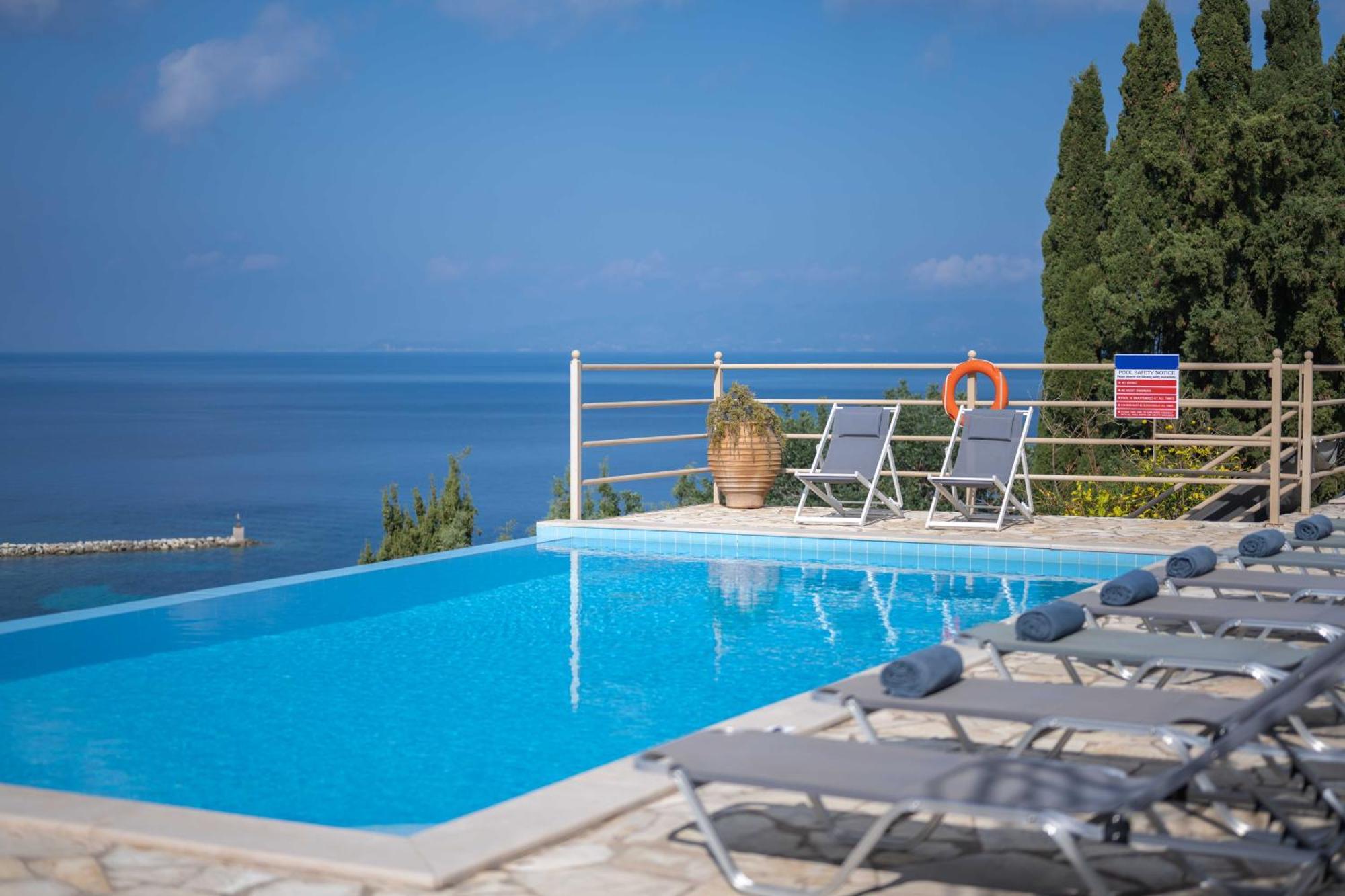 Pangolas Apartments Paxos Longós Dış mekan fotoğraf
