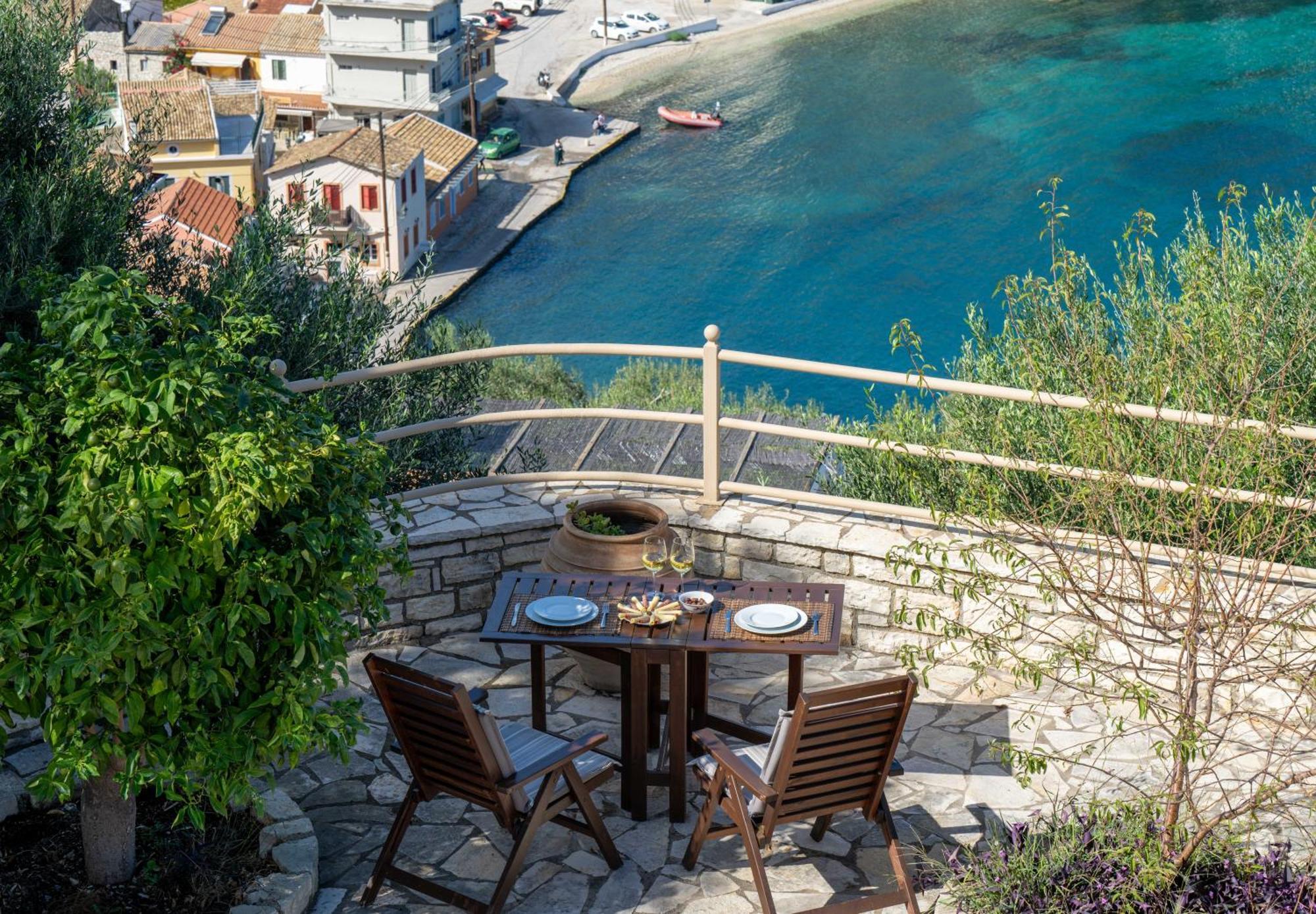Pangolas Apartments Paxos Longós Dış mekan fotoğraf